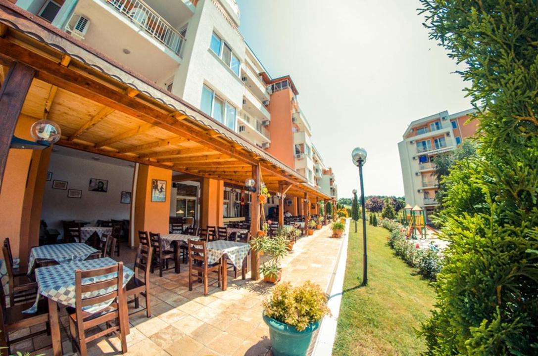 Grand Resort - Imperial Crown Fort Club - Prestige Apartments 엘레니테 외부 사진