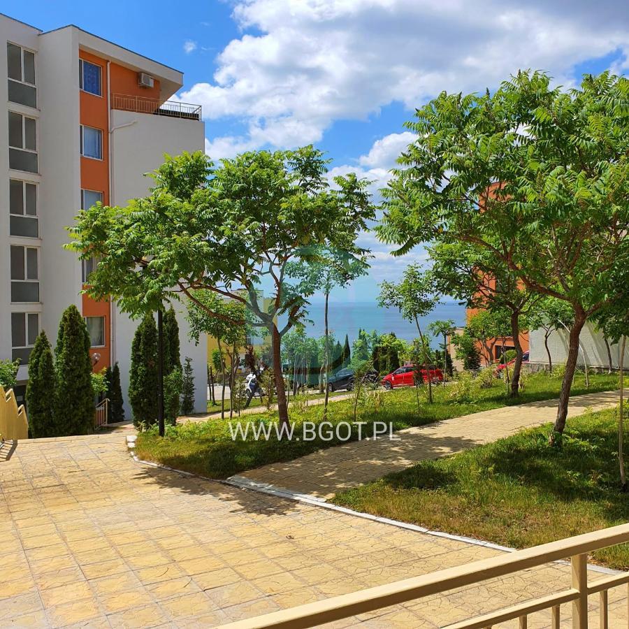 Grand Resort - Imperial Crown Fort Club - Prestige Apartments 엘레니테 외부 사진