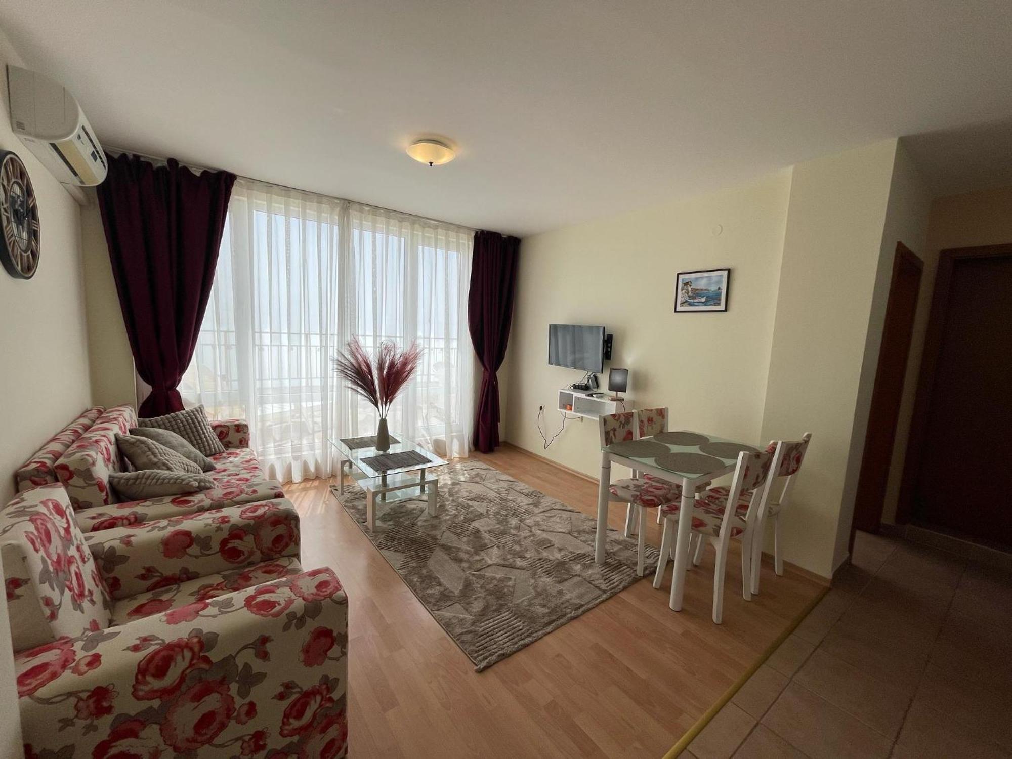 Grand Resort - Imperial Crown Fort Club - Prestige Apartments 엘레니테 객실 사진