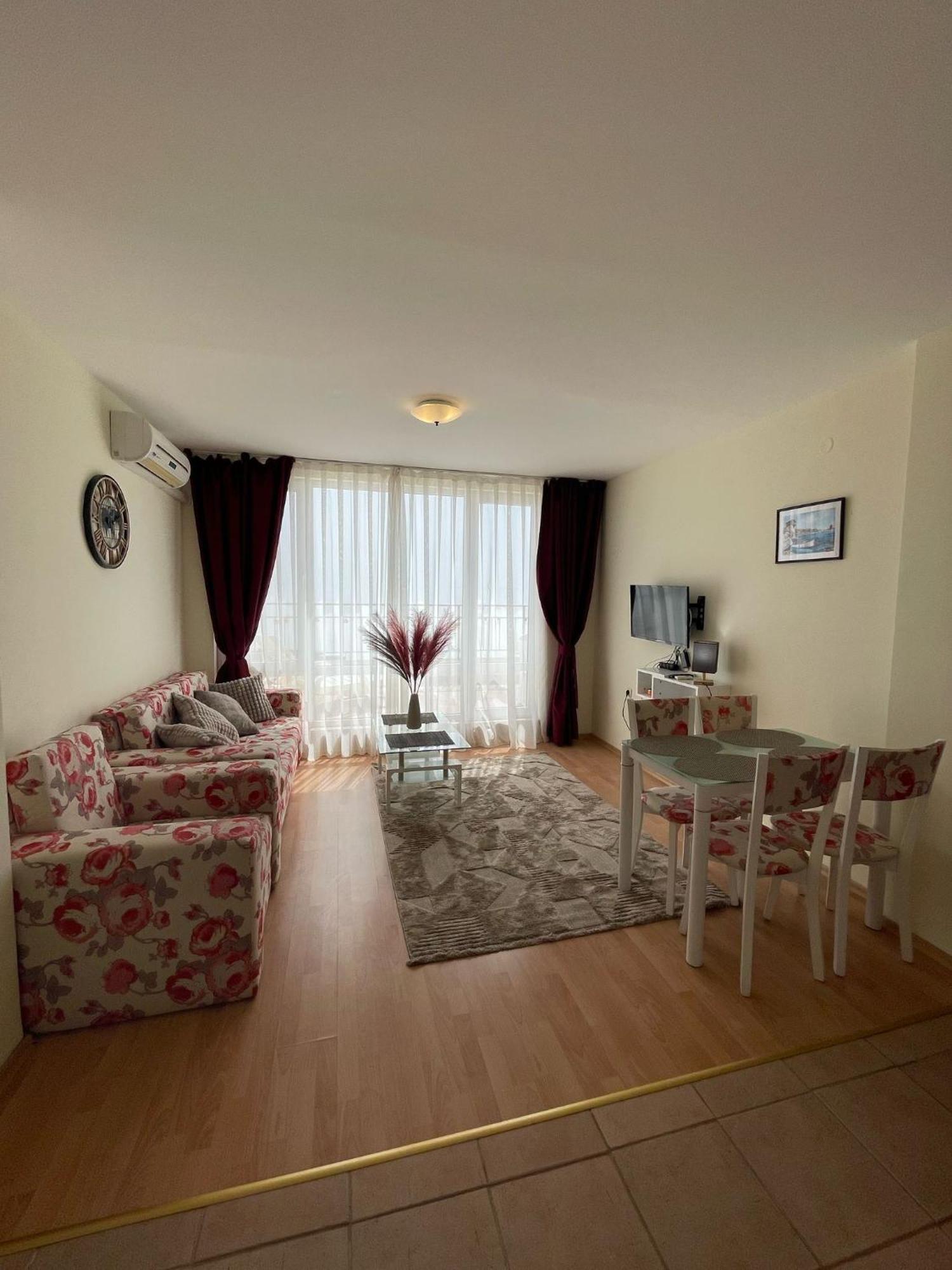 Grand Resort - Imperial Crown Fort Club - Prestige Apartments 엘레니테 객실 사진